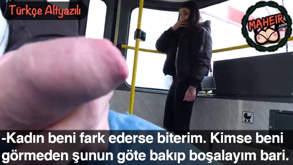 Adi Herif Tramvayda Kadının Kıçına Bakarak Asılıyor